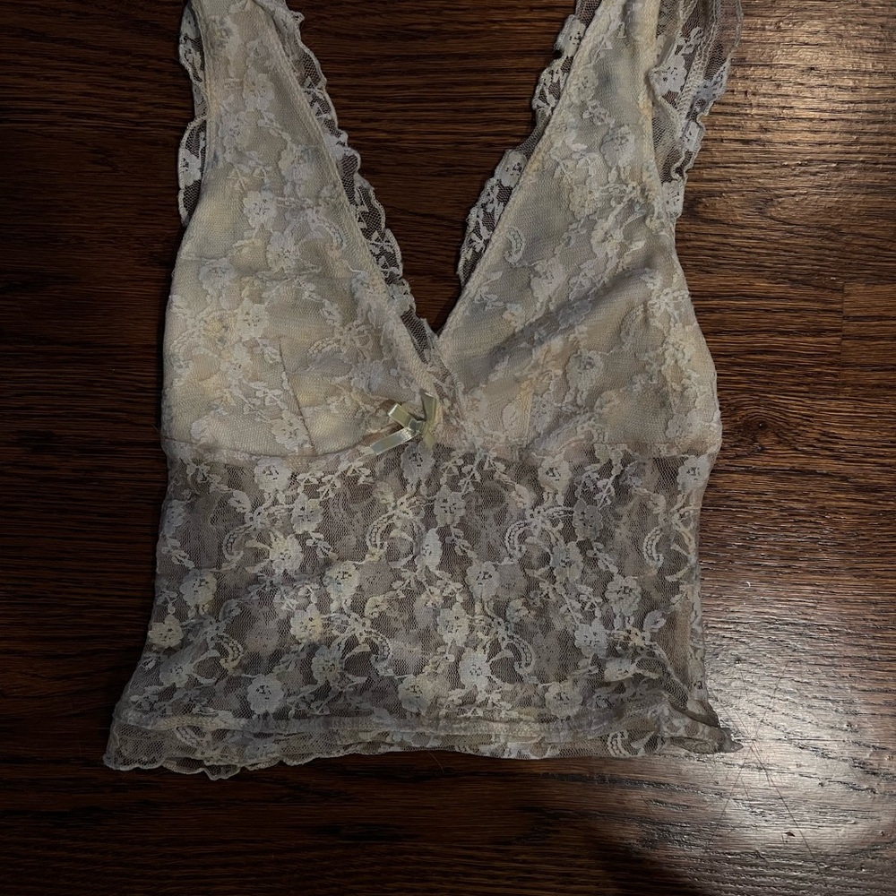 Lace V-Neck Cream Crop Top